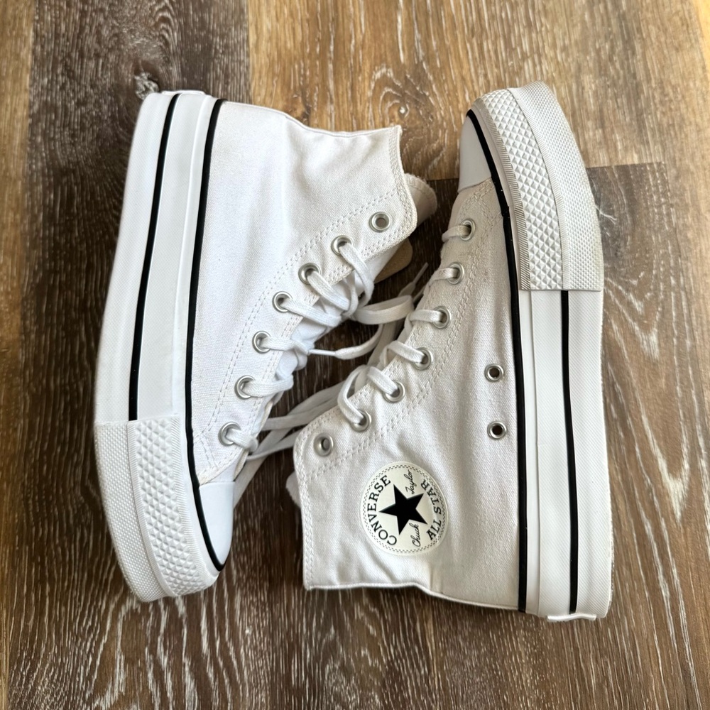 Women’s platform high top white converse